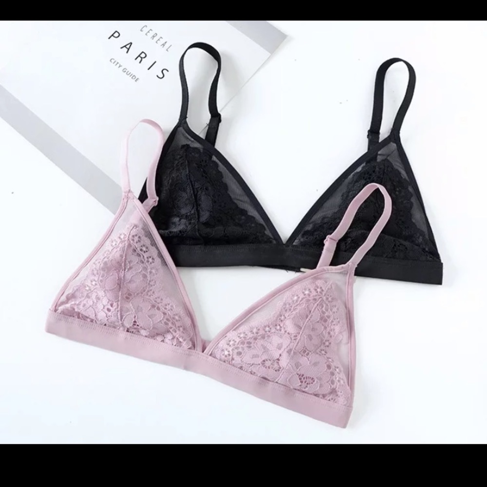 Lace bra, light support, baby pink color. New!